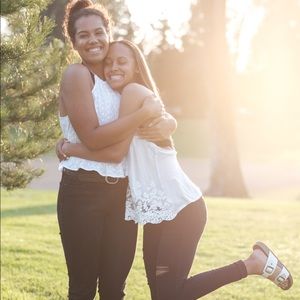 Meet your Posher, Maya